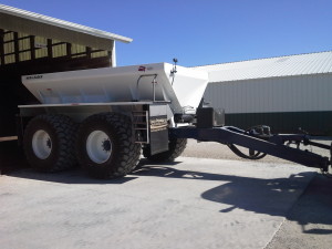 16 ft New Leader L3220 G4 on Duo Lift Trailer              50,000 GVWR, PTO Drive, 850/50R 30.5  16 ply tires