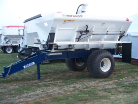 Duolift Pull Spreader 2020-resized-280 Single Axle Spreader on Duo Lift Trailer